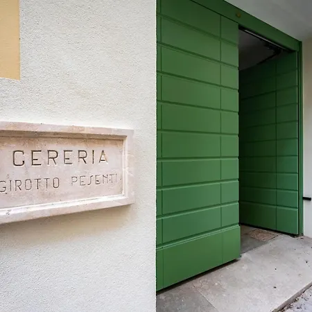 The Cereria Design Flats - Il Ceraiolo Pet Free